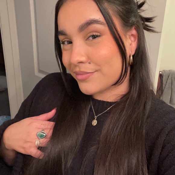 Meet your Posher, Lacey C. - Picture 3 of 3